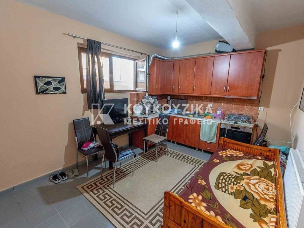 Σαλοκουζίνα