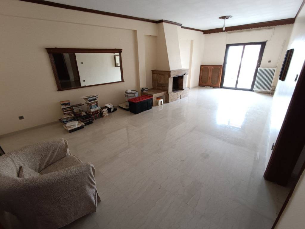 ANYPLACE MESITIKES YPERESIES