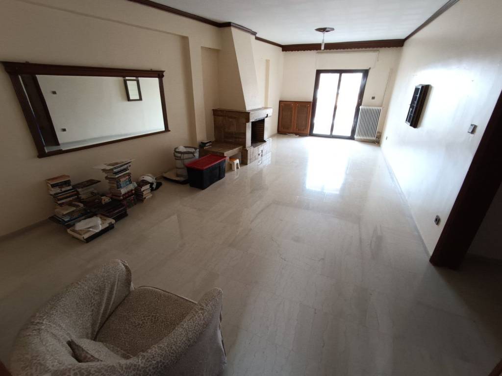 ANYPLACE MESITIKES YPERESIES