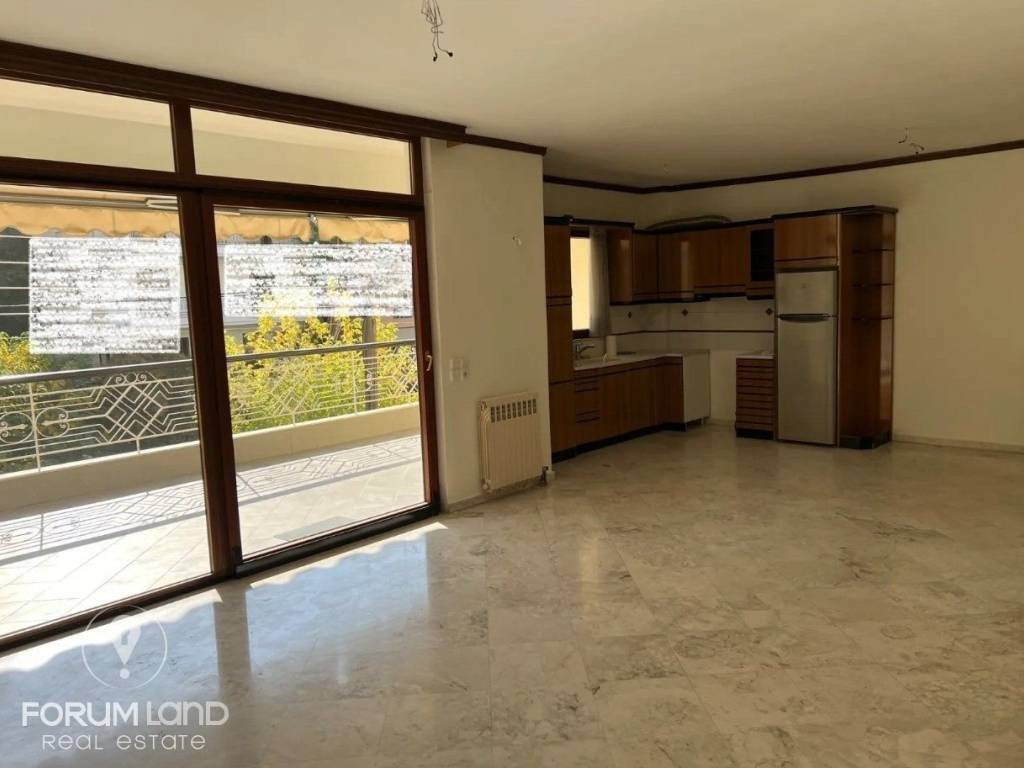 Forumland Real Estate, Σαλοκουζίνα