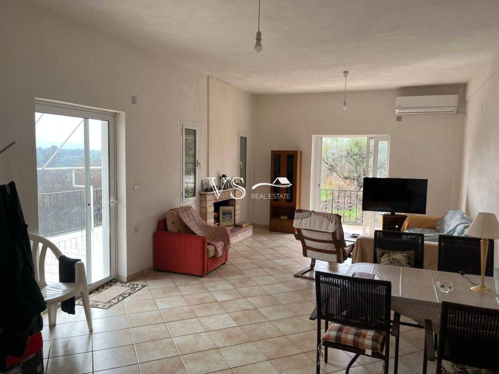 Σαλοκουζίνα