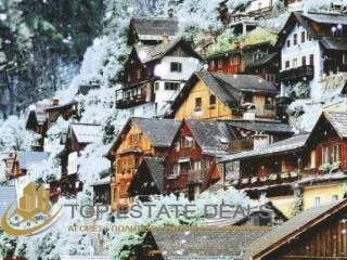 Μεσαία Τρίκαλα Κορινθίας