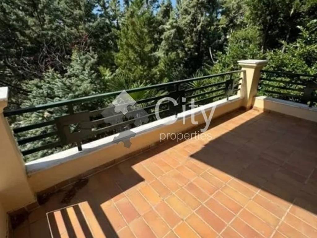 Θέα από μπαλκόνι