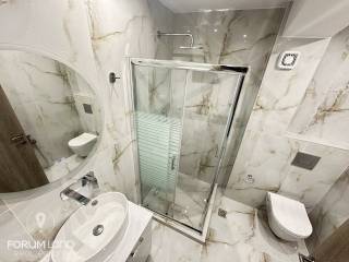 Forumland Real Estate, Μπάνιο