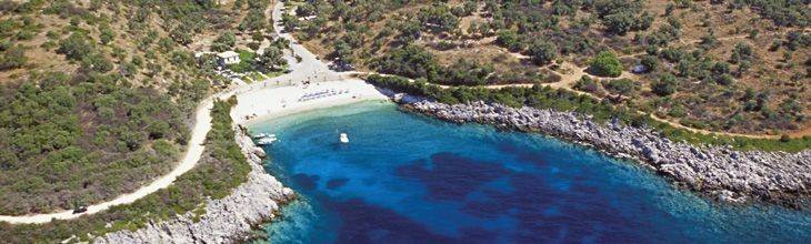 Παραλία Αμμούσα. 
10 λεπτά οδικώς από το οικόπεδο.