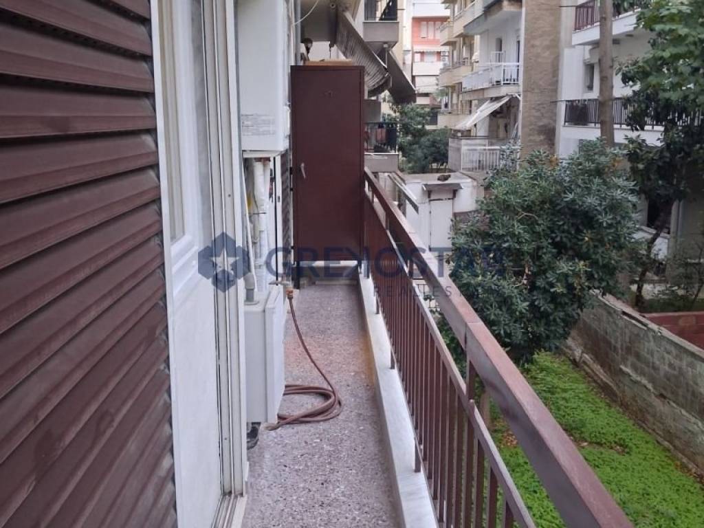 Θέα από μπαλκόνι