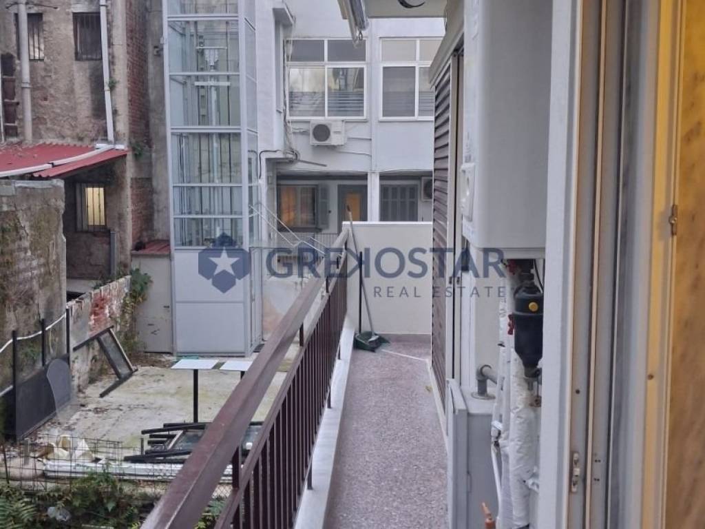 Θέα από μπαλκόνι