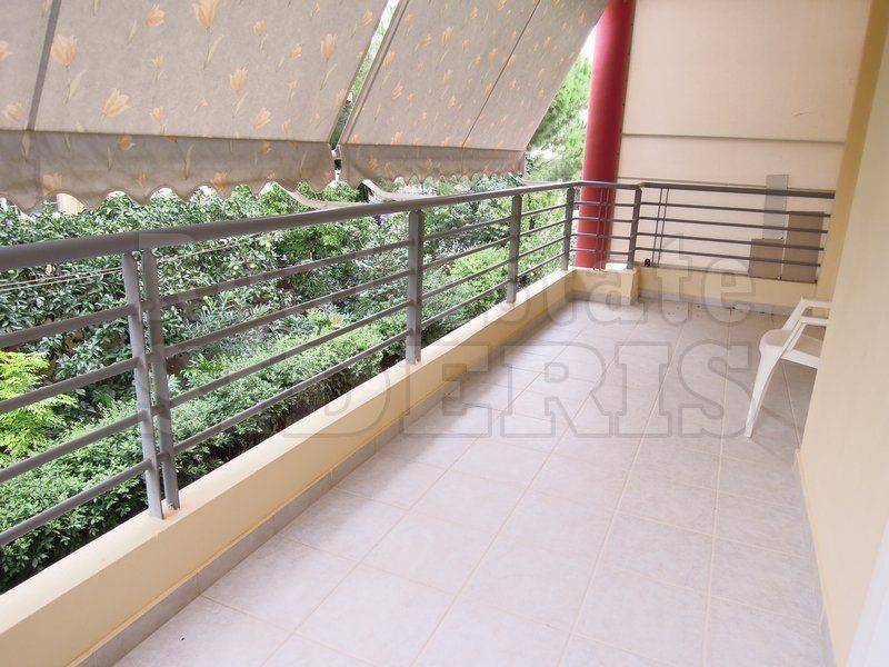 Μεγάλη βεράντα