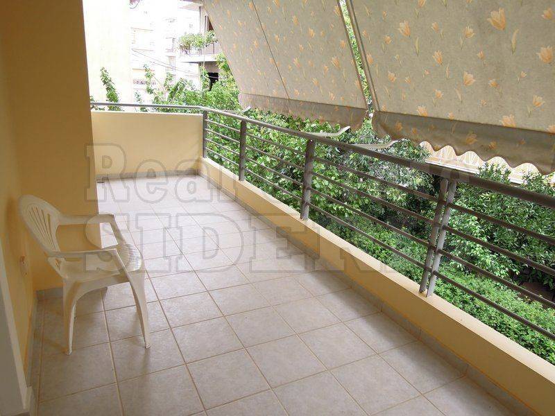 Μεγάλη βεράντα