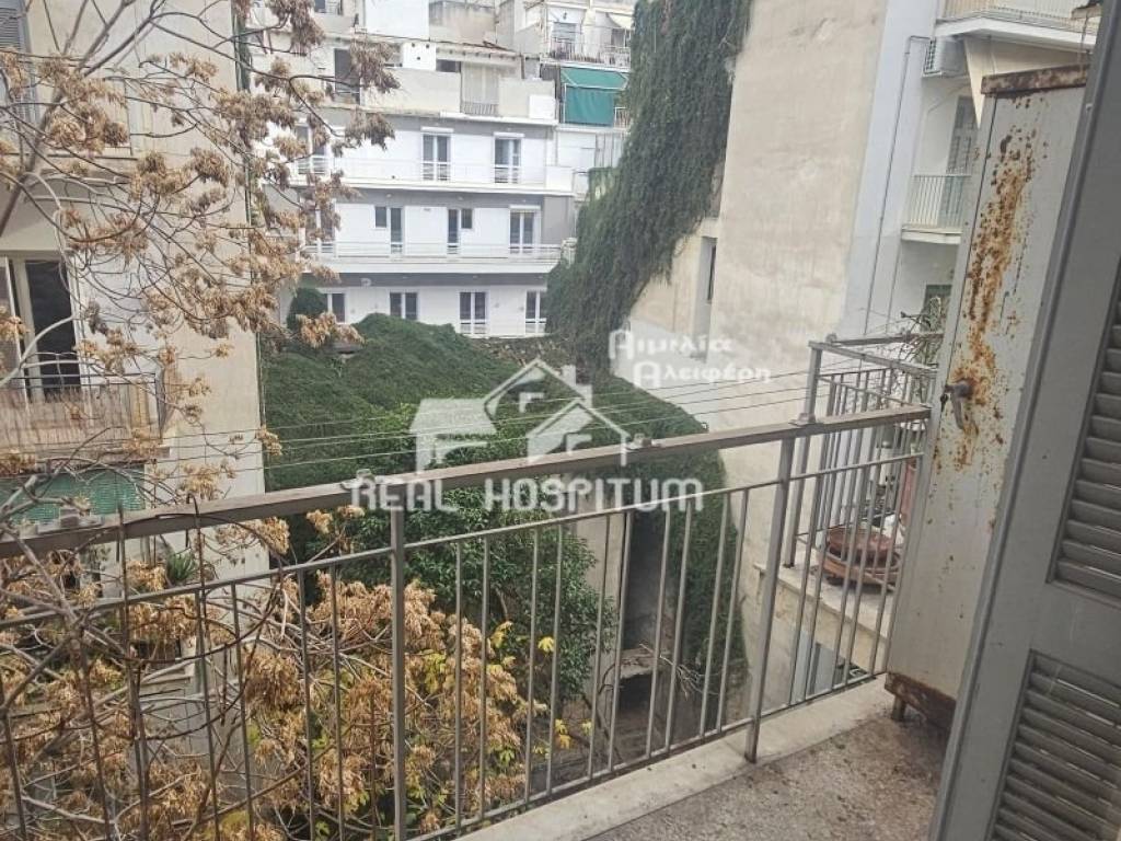 Θέα από μπαλκόνι