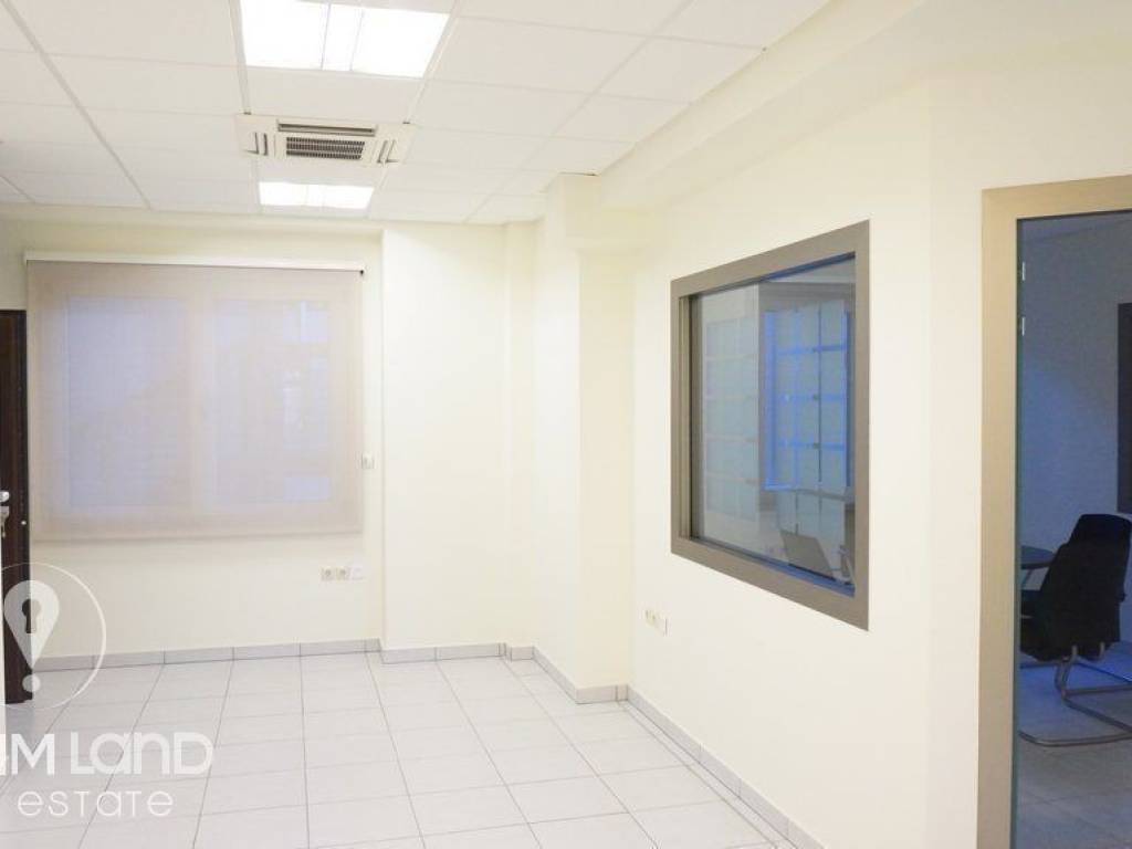 Forumland Real Estate, 1ος όροφος