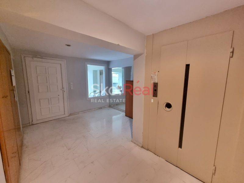 Είσοδος οικοδομής