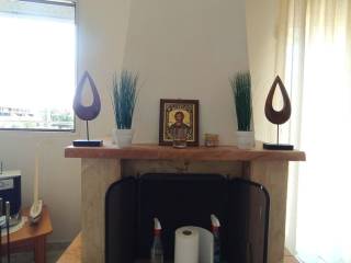 ANYPLACE MESITIKES YPERESIES