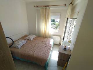 ANYPLACE MESITIKES YPERESIES