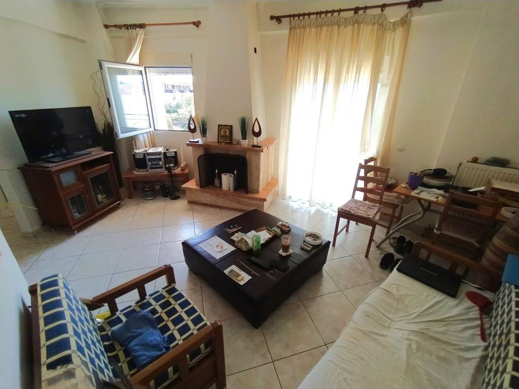 ANYPLACE MESITIKES YPERESIES