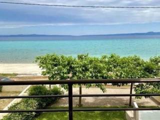 ANYPLACE MESITIKES YPERESIES