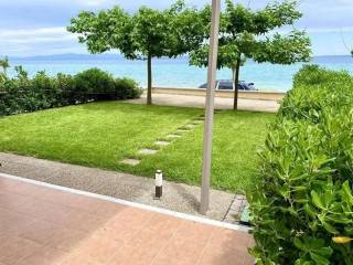 ANYPLACE MESITIKES YPERESIES