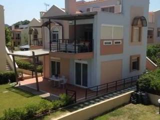 ANYPLACE MESITIKES YPERESIES