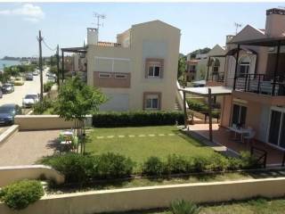 ANYPLACE MESITIKES YPERESIES