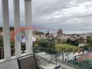 Θέα από μπαλκόνι