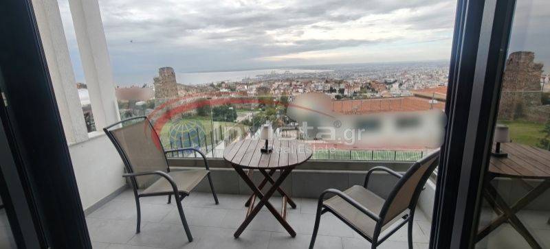 Θέα από μπαλκόνι