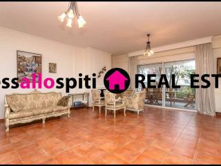 ΣΑΛΟΝΙ - ΜΕΣΑΙΟ ΕΠΙΠΕΔΟ