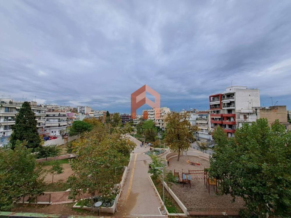 Θέα απο μπαλκόνι