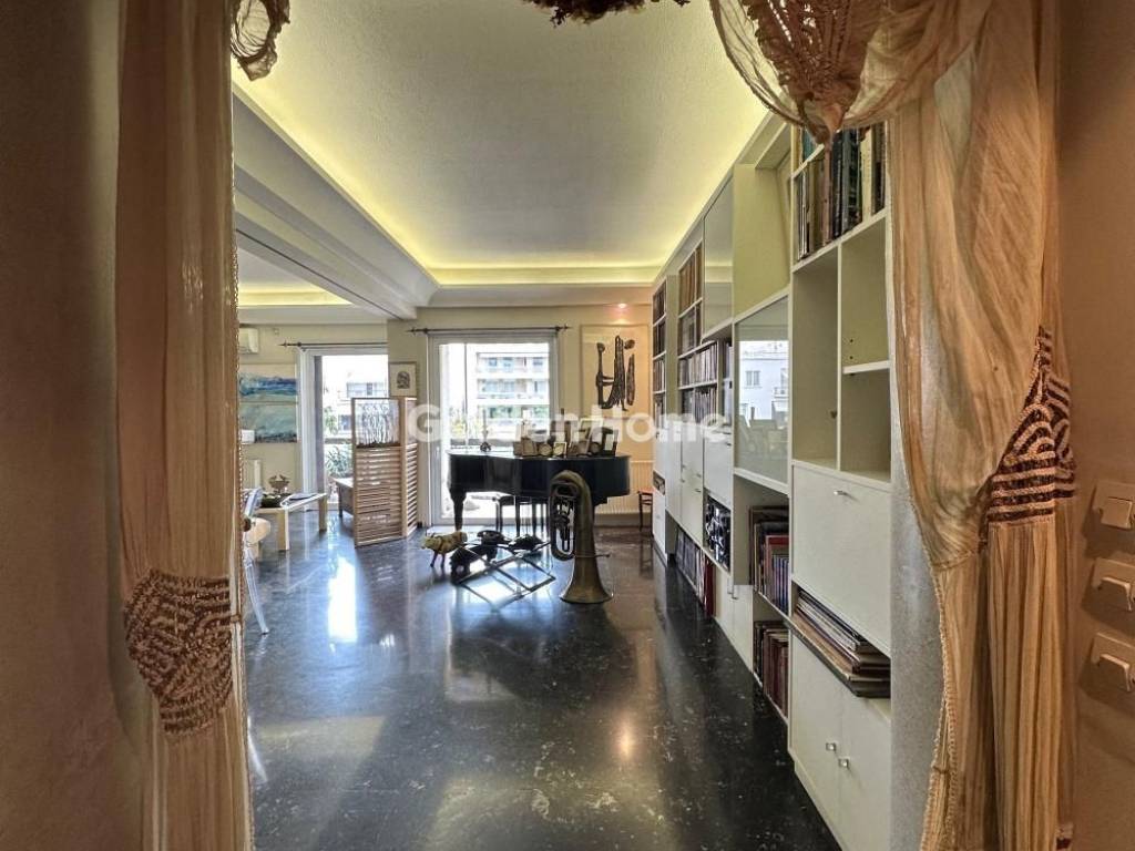 Χολ - Διάδρομος