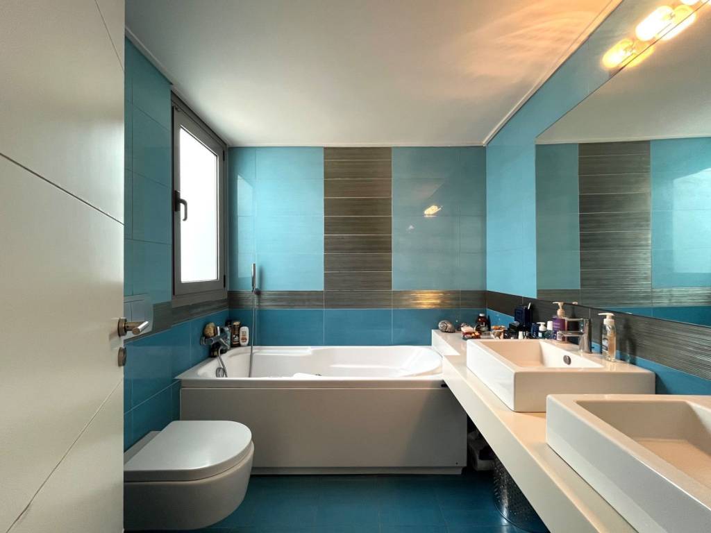 likavittos_commercial_office_for_sale