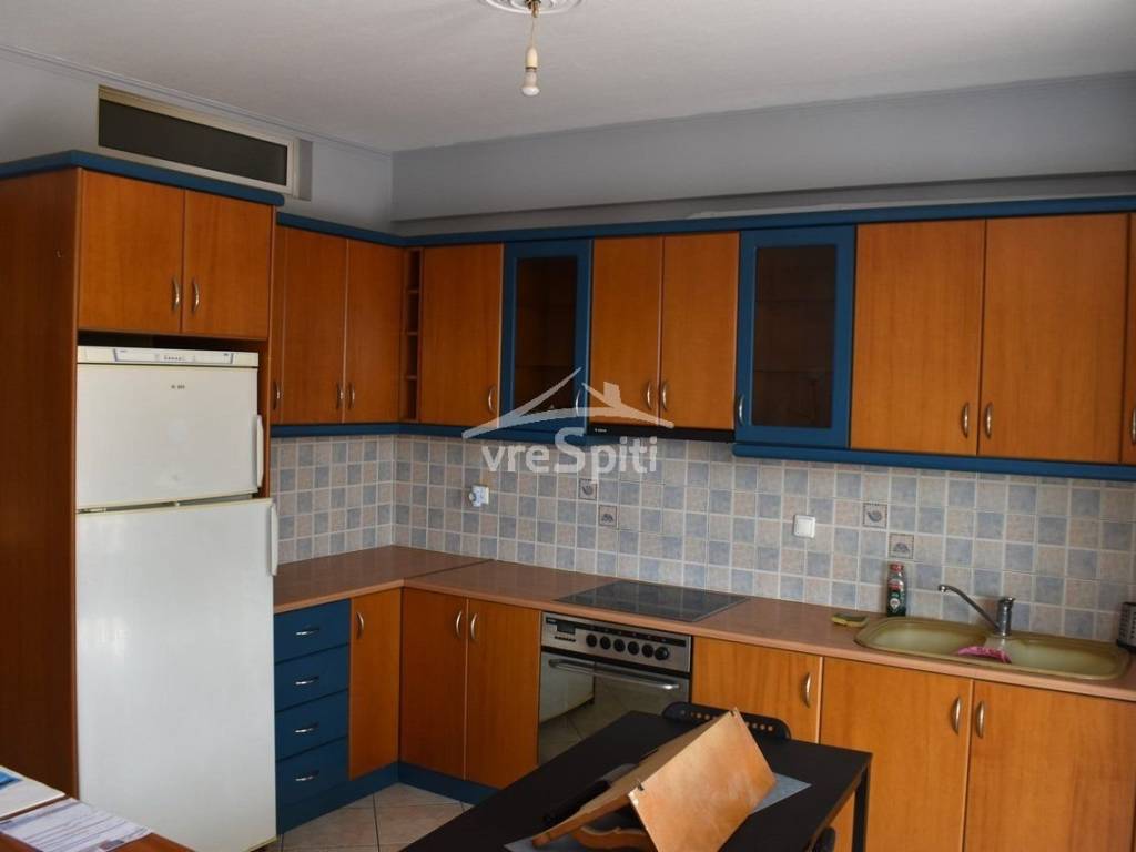 ΚΟΥΖΙΝΑ ΕΞΟΠΛΙΣΜΕΝΗ