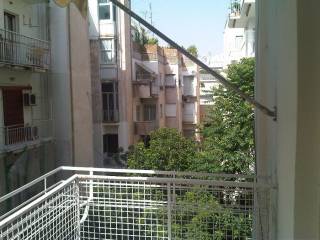 μεγάλος και ευχάριστς ακάλυπτος