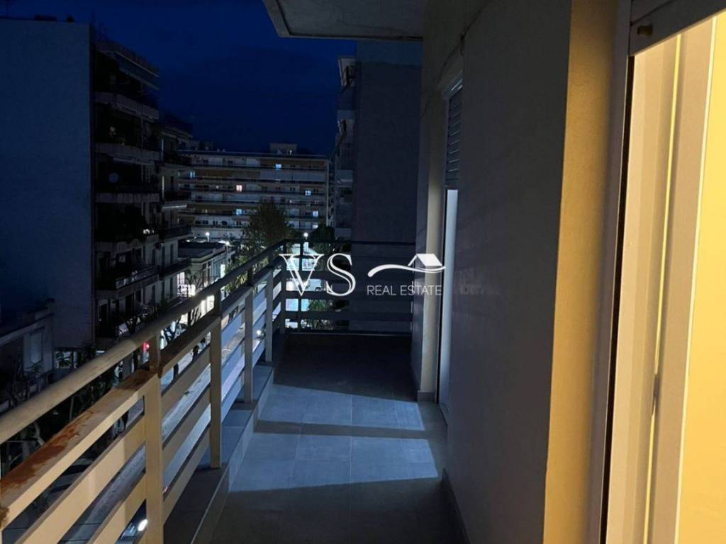 Θέα απο μπαλκόνι