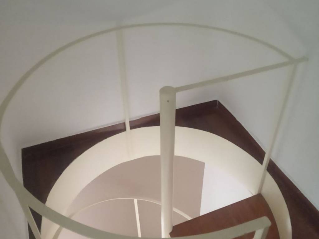 εσωτερική σκάλα