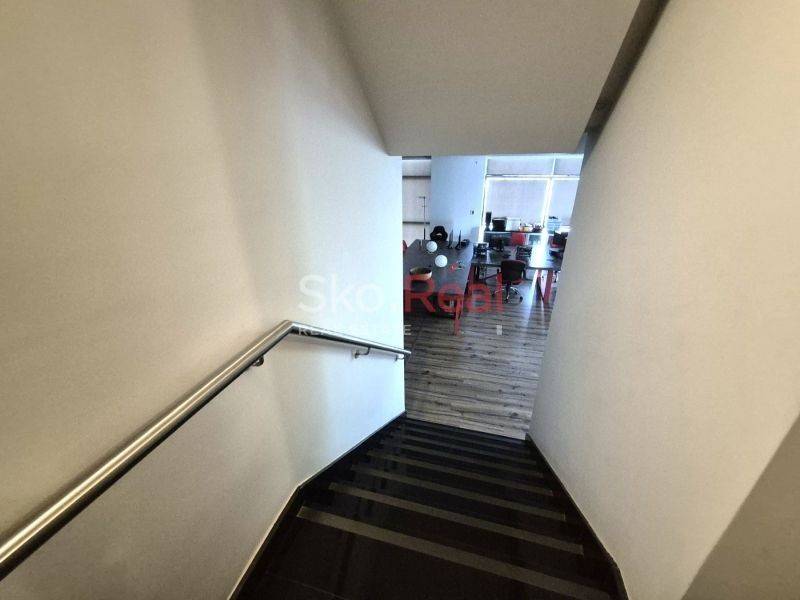 ΕΣΩΤΕΡΙΚΗ ΣΚΆΛΑ