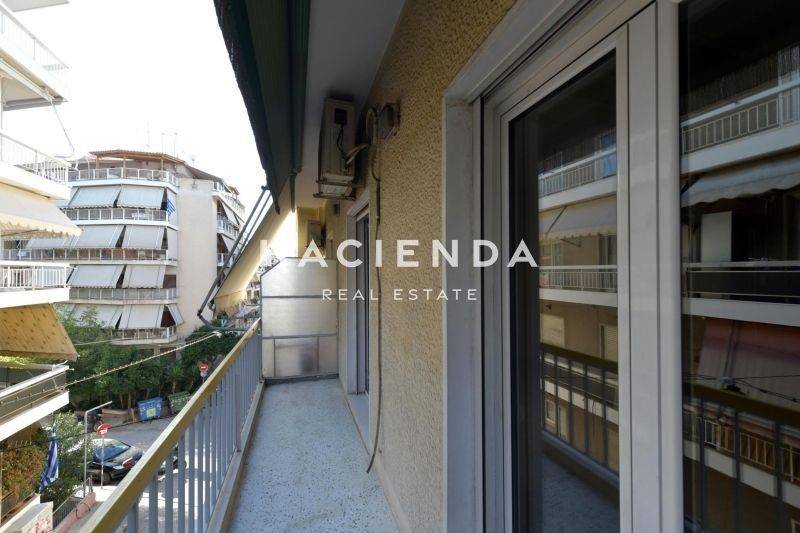 Θέα από μπαλκόνι