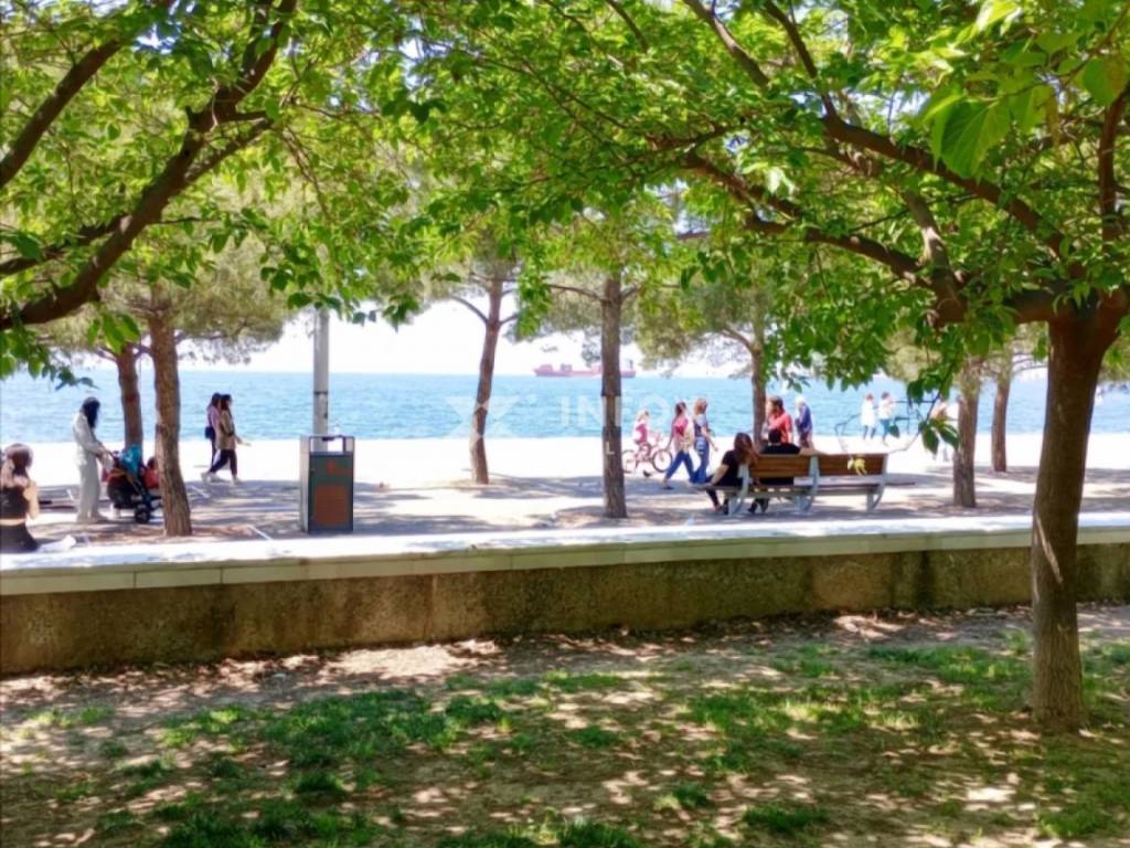 Θέα από μπαλκόνι