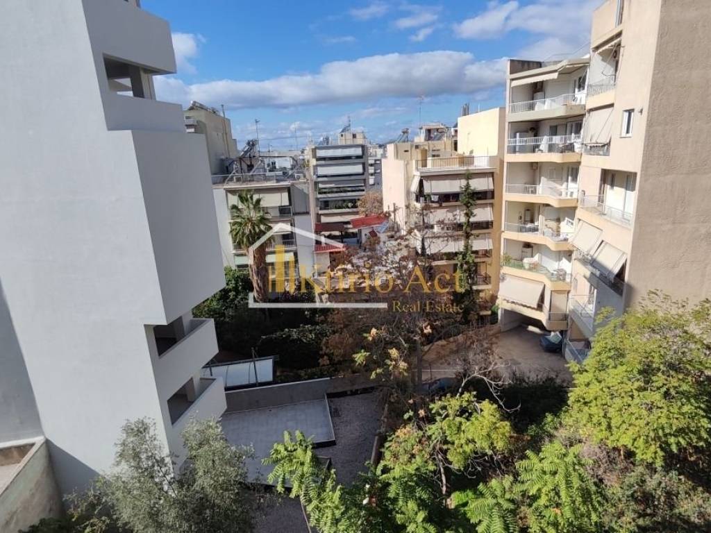 Θέα από μπαλκόνι