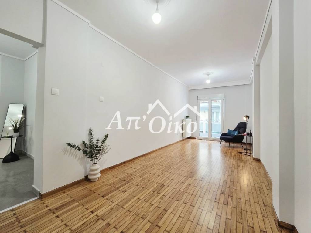 Σαλονοτραπεζαρία