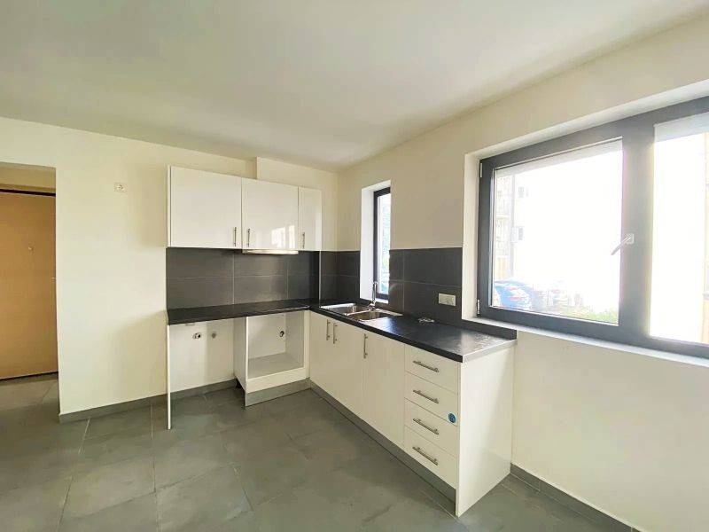 Σαλόνι-κουζίνα / Kitchen-living room space