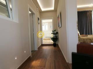 Χολ - Διάδρομος