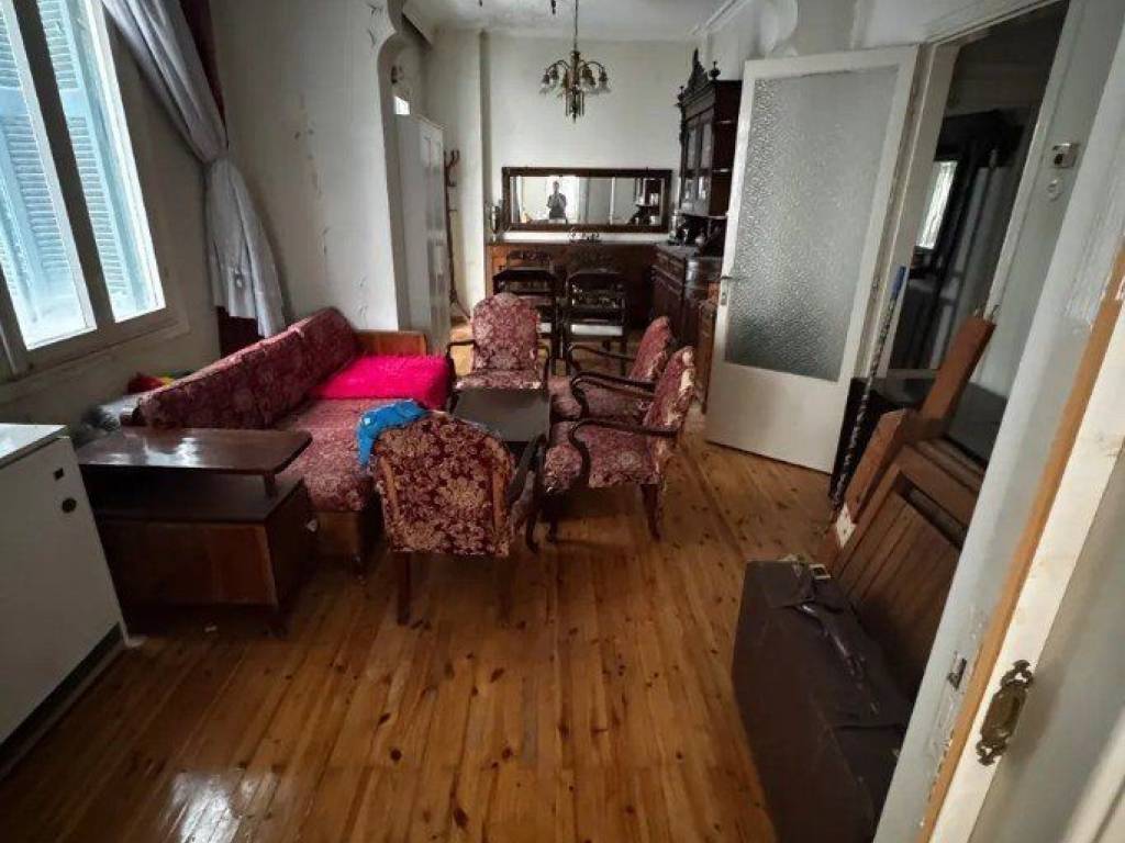 Forumland Real Estate, Καθιστικό