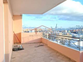 Θέα από μπαλκόνι