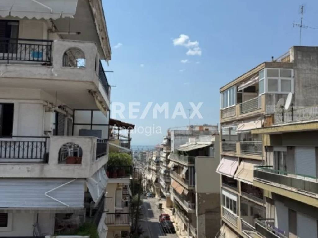 Θέα από μπαλκόνι