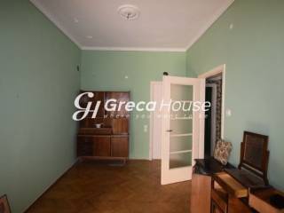 Building for sale in Athens