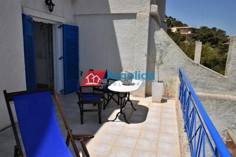 Θέα από μπαλκόνι