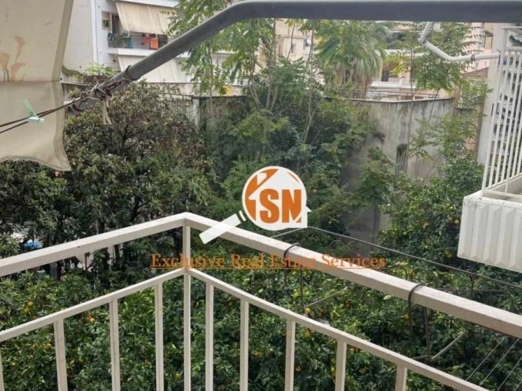 Θέα από μπαλκόνι