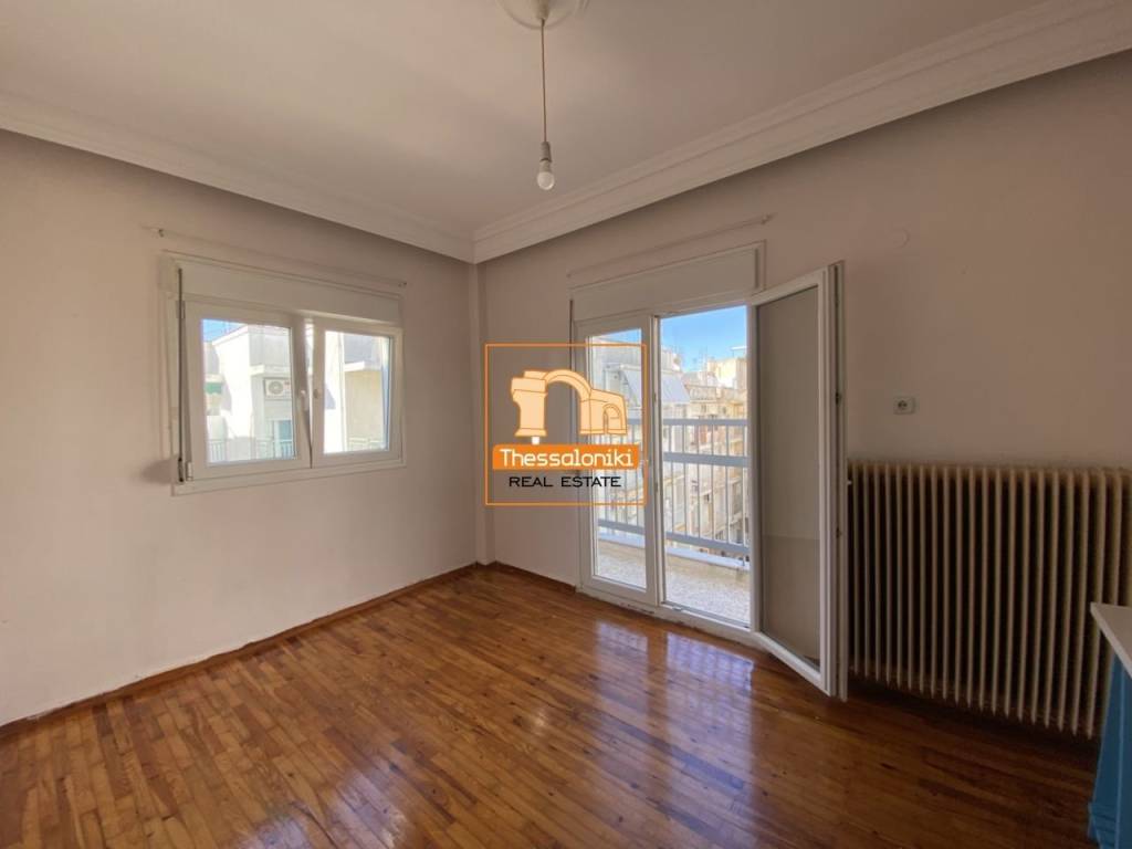 Ροτόντα, Γκαρσονιέρα, 32 τ.μ.