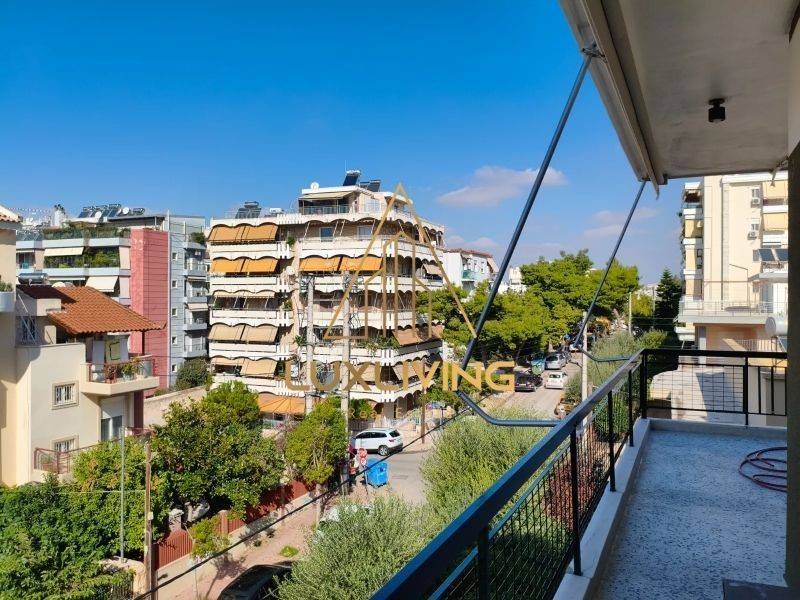 Θέα από μπαλκόνι