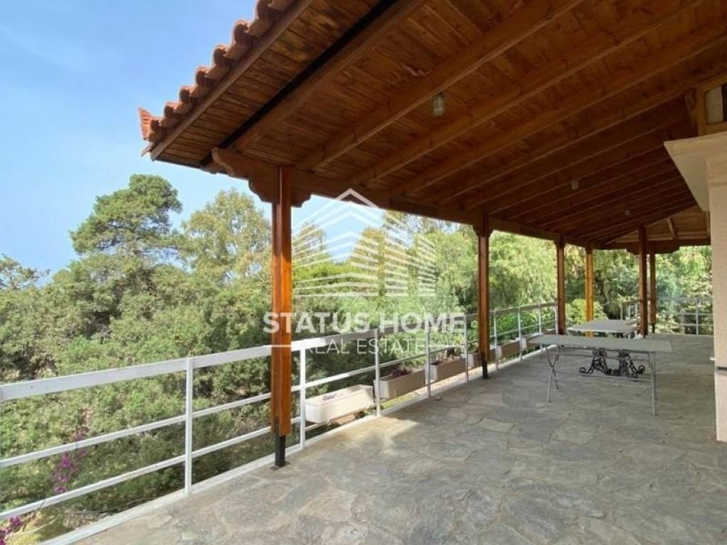 Θέα από μπαλκόνι