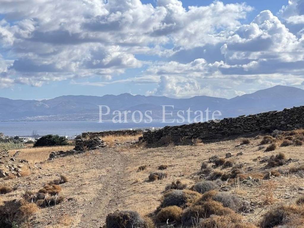 Θέα από το αγροτεμάχιο